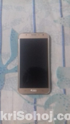 Samsung Galaxy J7